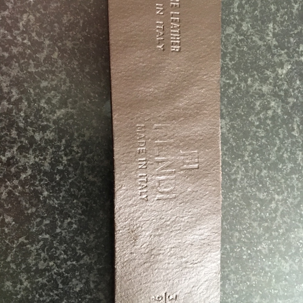 Beautiful Fendi Belt - Picture 4 of 4